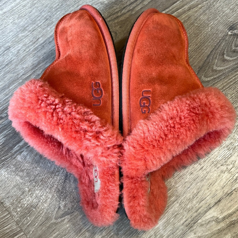 UGG Scuffette II Burnt Coral Suede Sheepskin Slippers 1106872 Womens 9